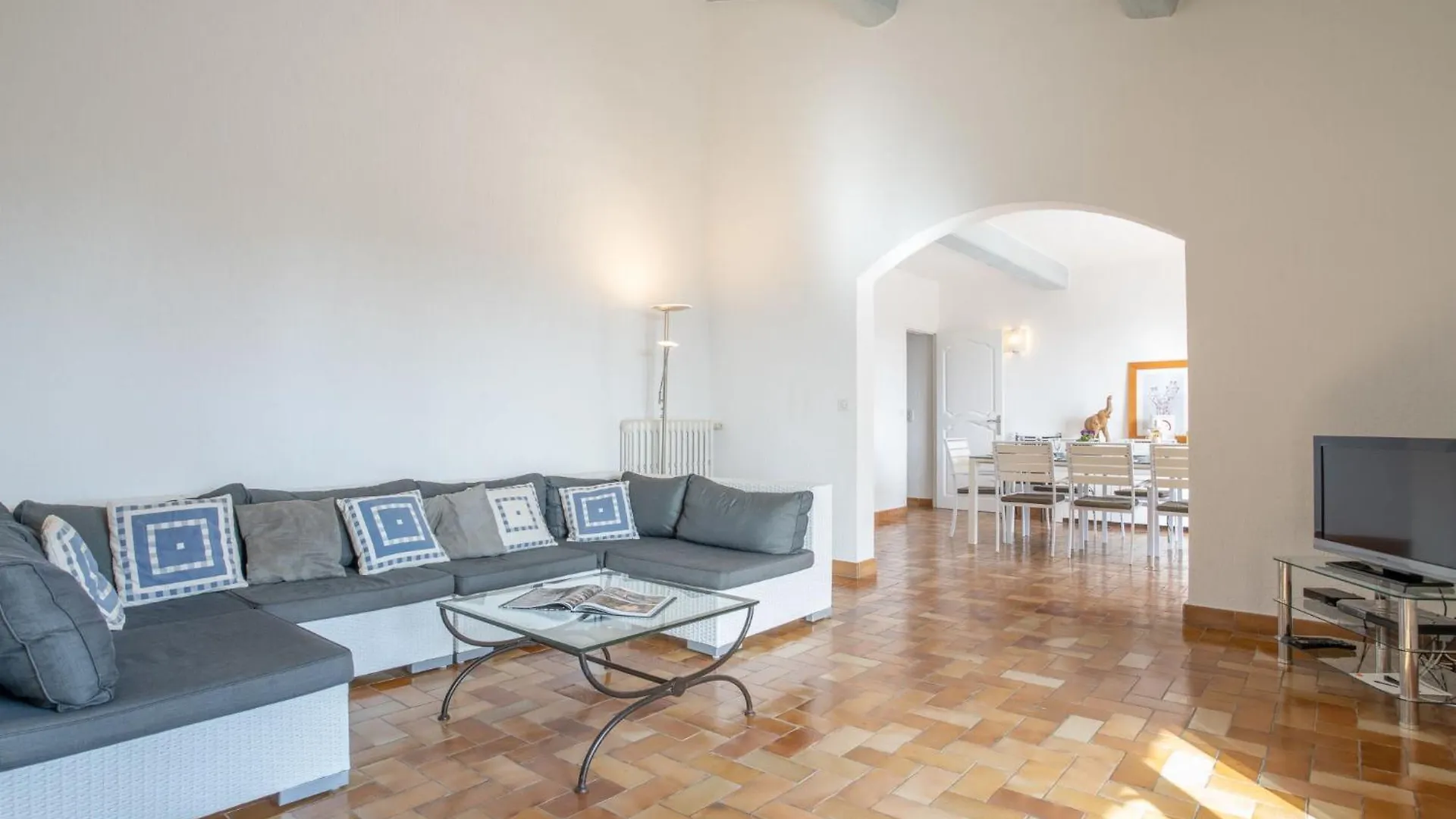 Holiday Home L'Escarpe Des Arbousiers By Interhome Saint Aygulf Francia